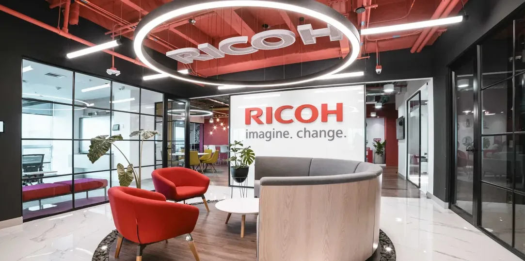 بدأنا التعامل مع Ricoh